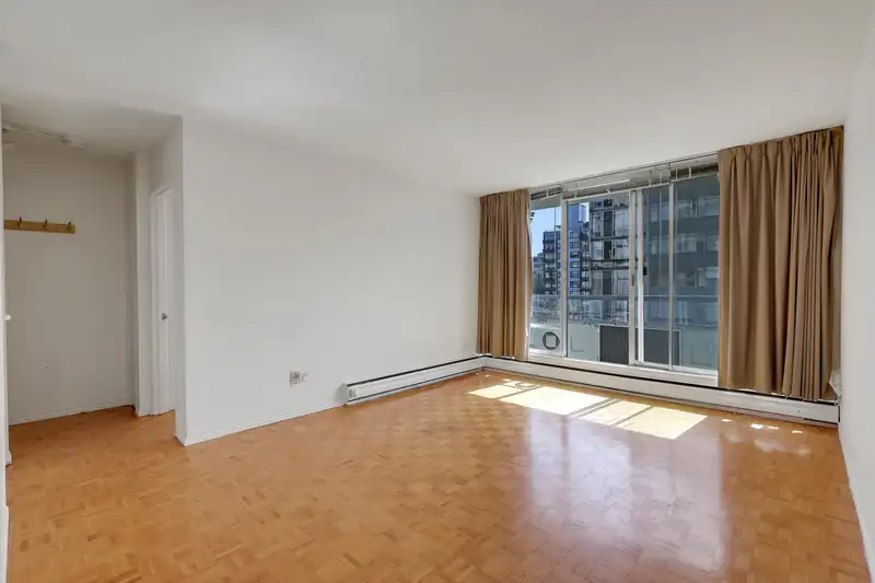 603 1967 BARCLAY STREET - photo 2 of 28