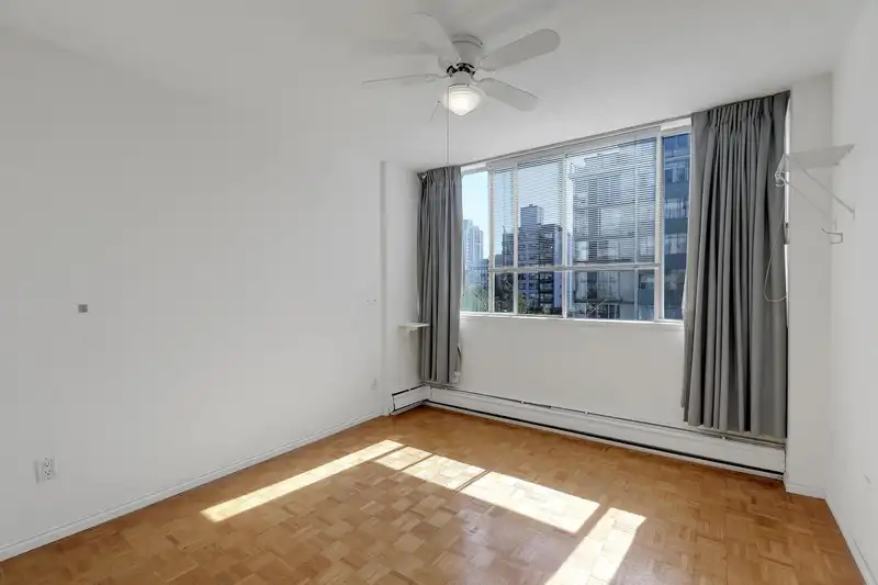 603 1967 BARCLAY STREET - photo 3 of 28