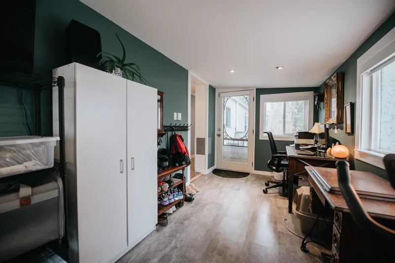 25 5288 SELMA PARK ROAD - photo 2 of 21