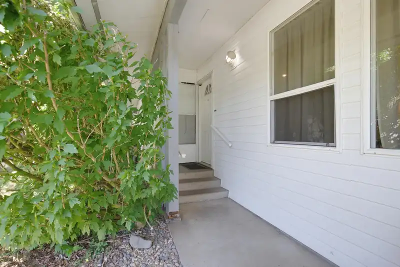 34828 BRIENT STREET - photo 3 of 37