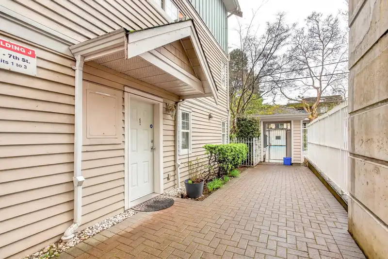 1 123 SEVENTH STREET - photo 2 of 36
