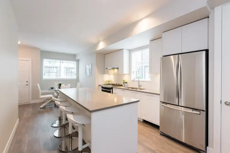 1 5148 SAVILE ROW - photo 2 of 16