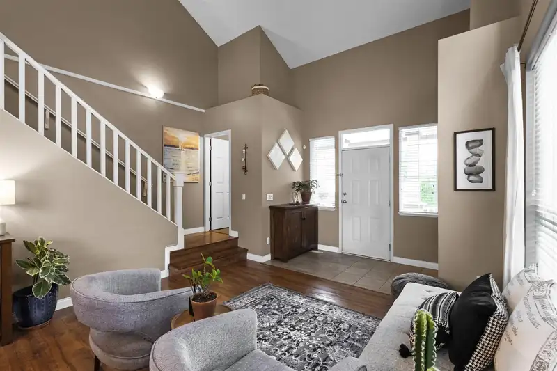 11861 ORCHARD LANE - photo 4 of 40