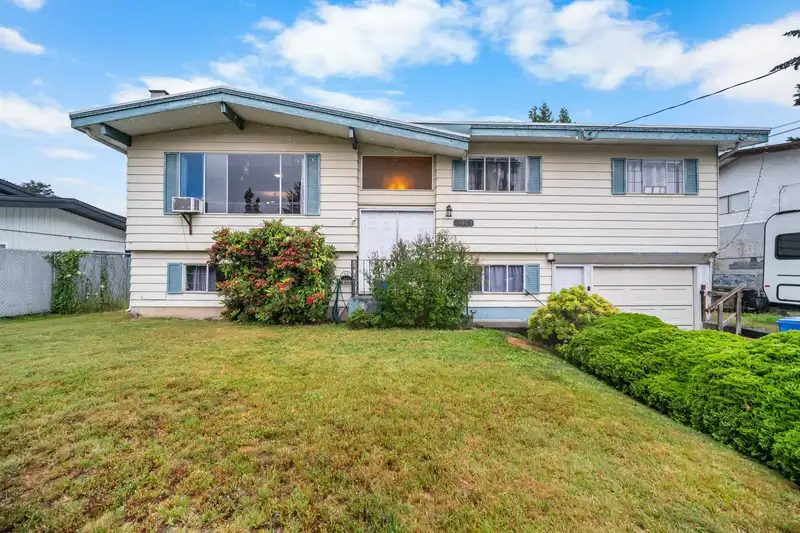 2371 BEAVER STREET - photo 1 of 40