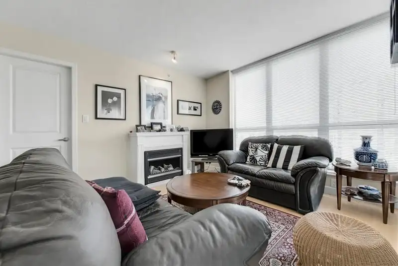 1604 850 ROYAL AVENUE - photo 3 of 28