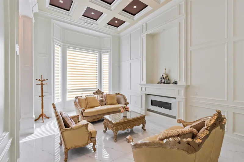 8371 MOWBRAY ROAD - photo 3 of 25