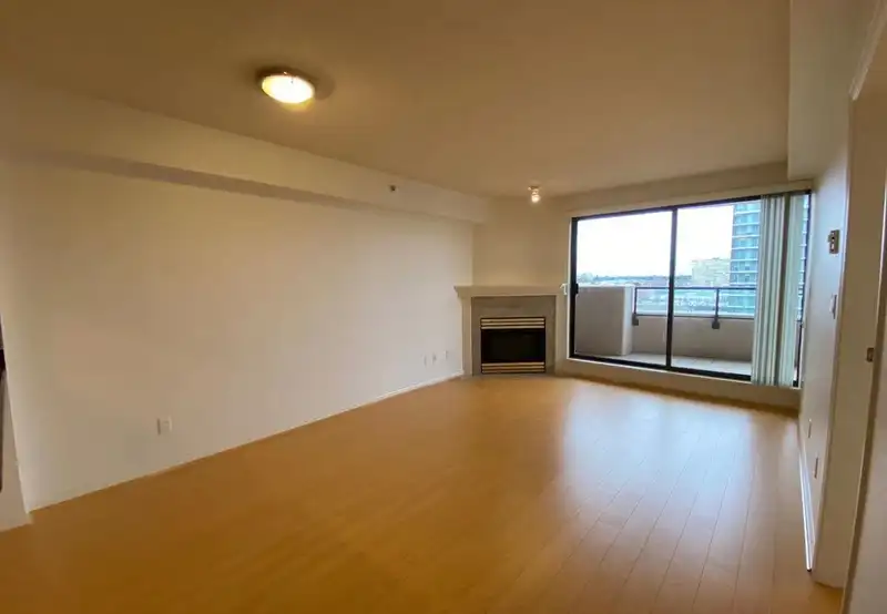 902 6611 COONEY ROAD - photo 1 of 6