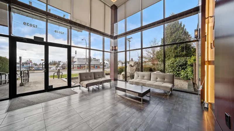 426 12039 64 AVENUE - photo 3 of 25