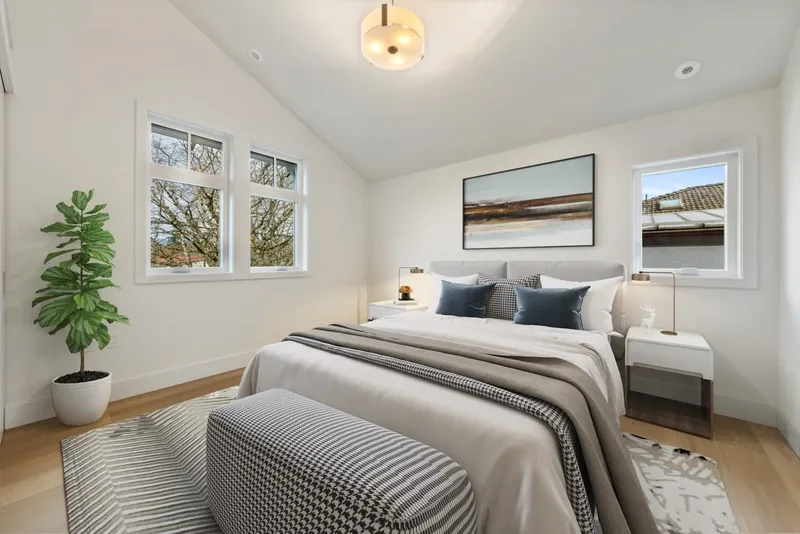 1136 E 26TH AVENUE - photo 4 of 22