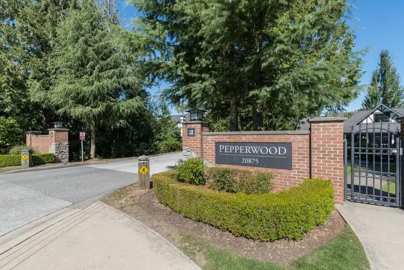 92 20875 80 AVENUE - photo 1 of 31