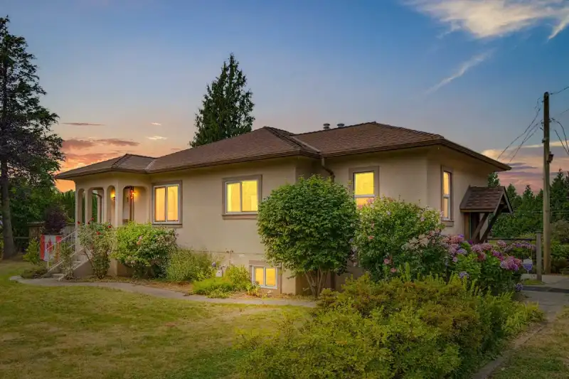 32843 HUNTINGDON ROAD - photo 1 of 40