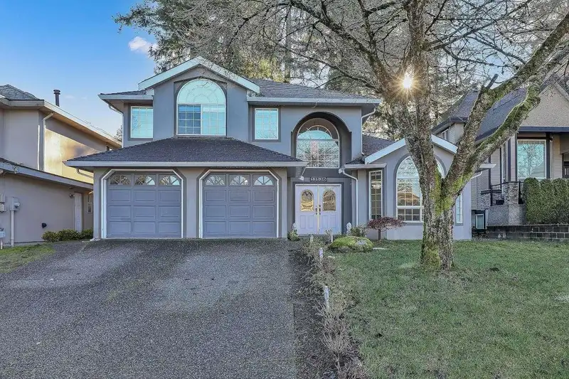 13636 60A AVENUE - photo 1 of 36