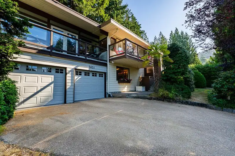 5651 WESTHAVEN ROAD - photo 3 of 39