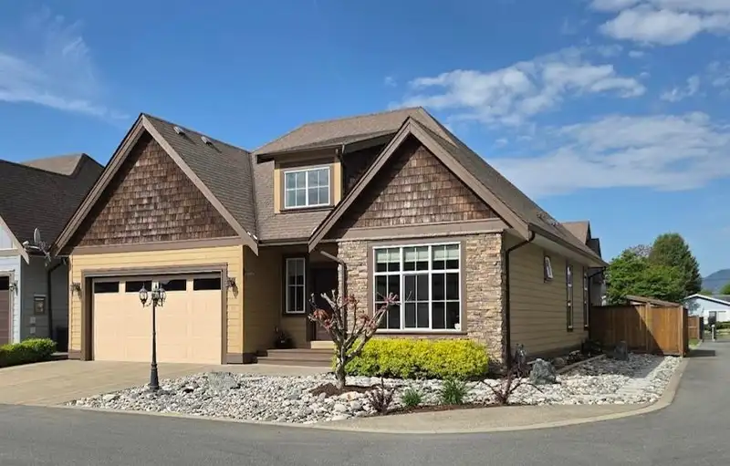 16 6110 MILLER DRIVE - photo 1 of 25
