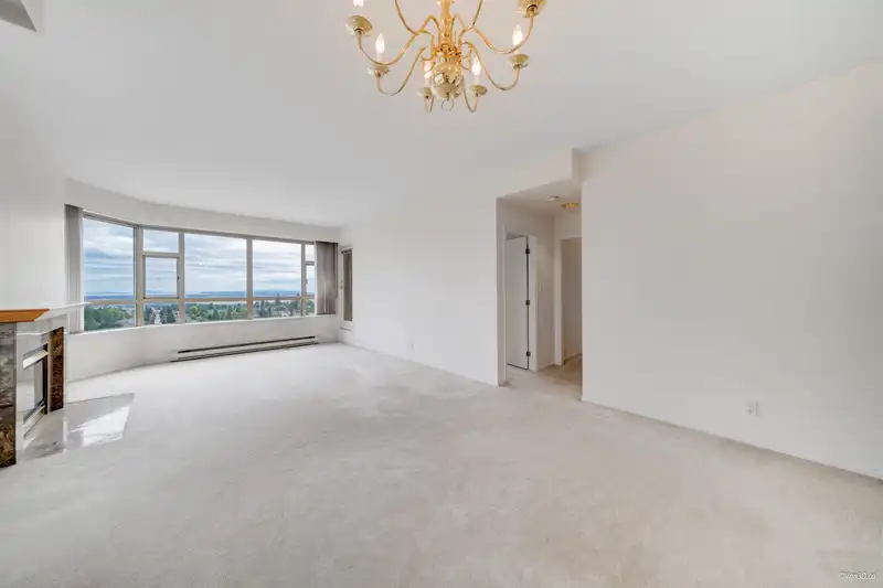 1402 4830 BENNETT STREET - photo 4 of 38