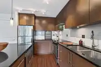 221 15745 CROYDON DRIVE - thumbnail 7