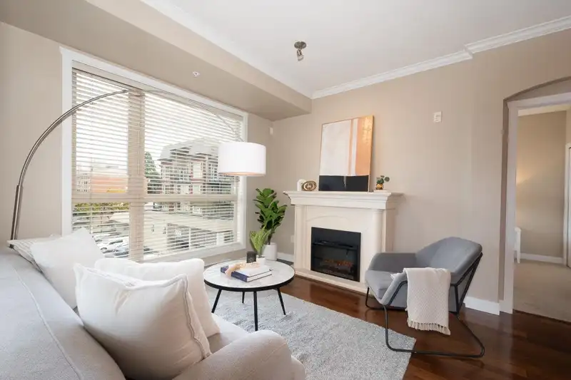 317 2627 SHAUGHNESSY STREET - photo 1 of 40