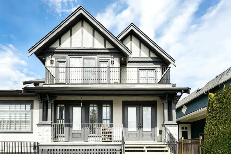 4056 W 30TH AVENUE - photo 3 of 28