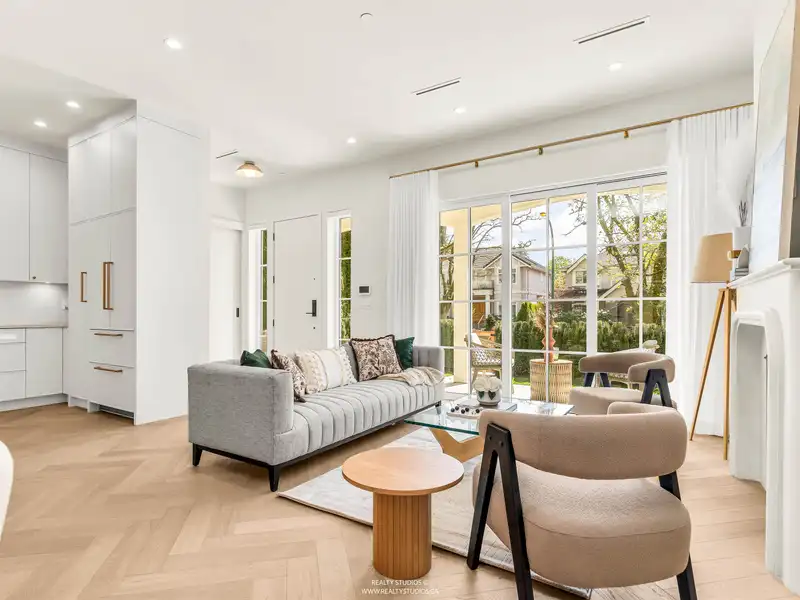 1 2043 W 45TH AVENUE - photo 4 of 34