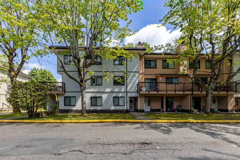 206 7120 133 STREET - photo 1 of 19