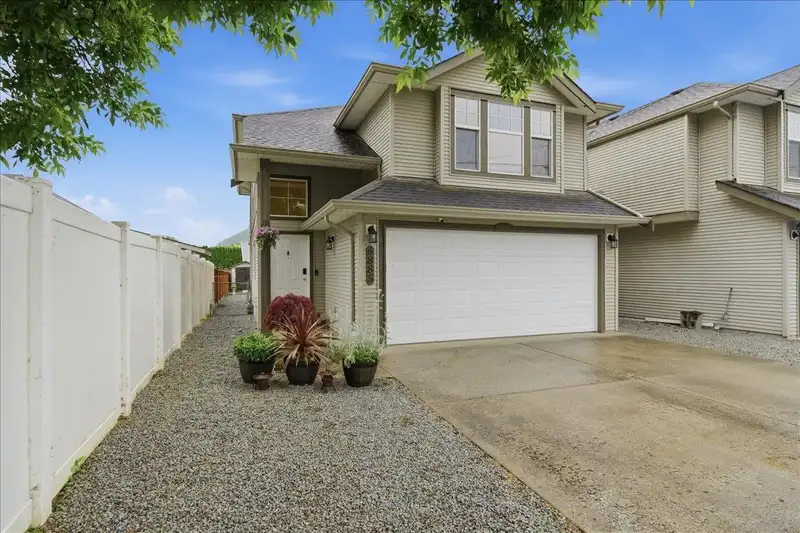 6885 INKMAN ROAD - photo 1 of 40