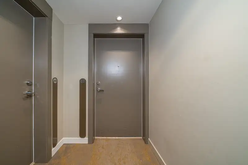 1303 5599 COONEY ROAD - photo 3 of 40