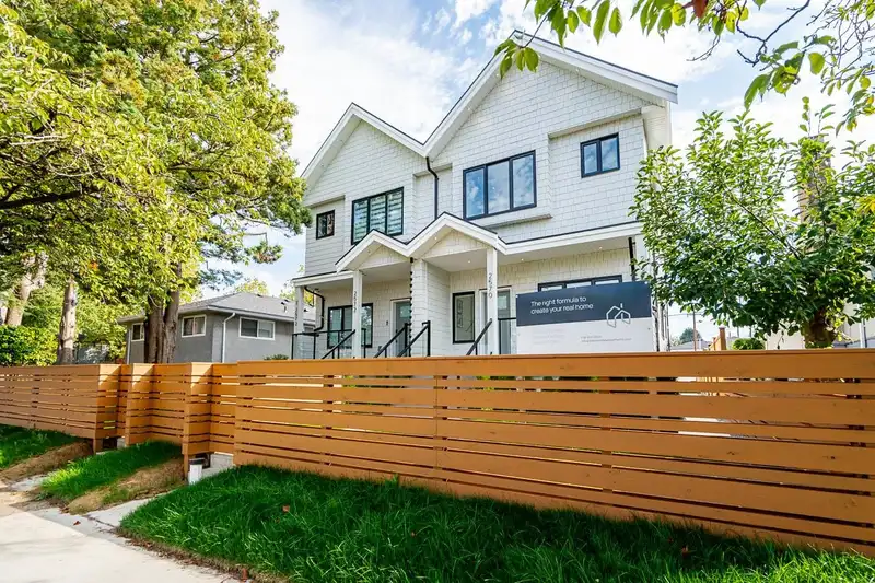 2570 E 49TH AVENUE - photo 1 of 40