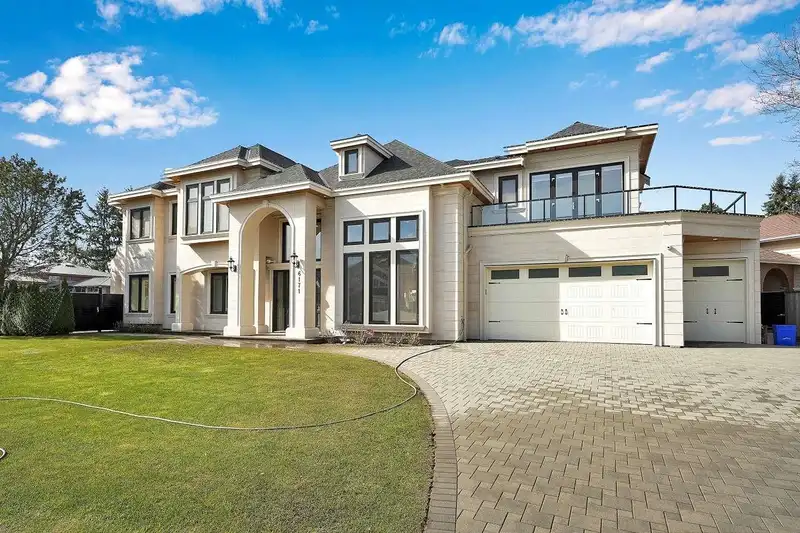 6171 SKAHA CRESCENT - photo 1 of 40