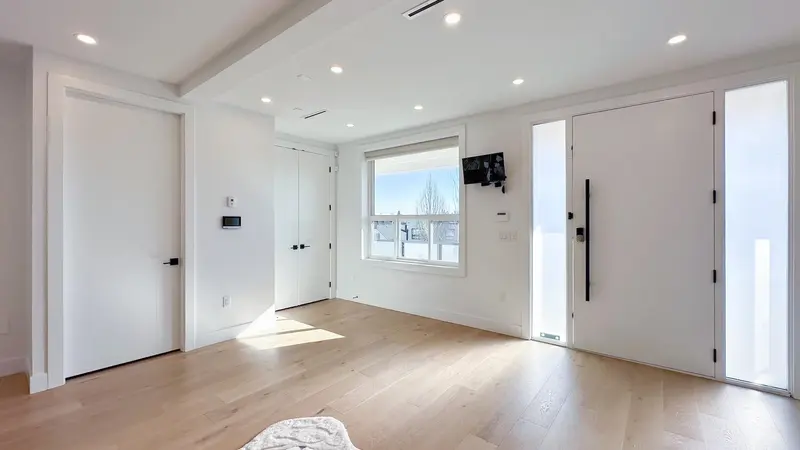 2723 TURNER STREET - photo 2 of 25