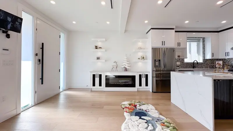 2723 TURNER STREET - photo 3 of 25