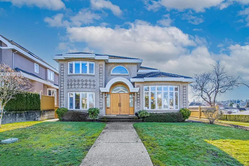 2288 W 20TH AVENUE - photo 1 of 25