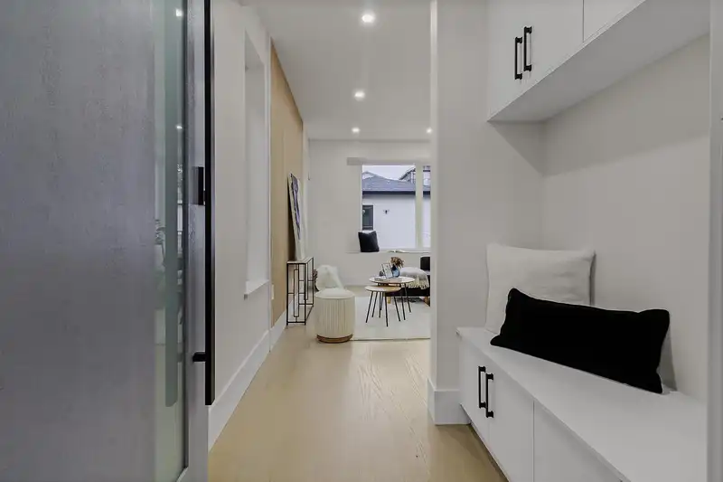 583 E 60TH AVENUE - photo 2 of 32