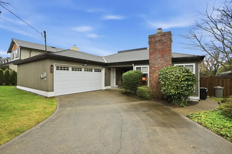 5225 4 AVENUE - photo 1 of 34