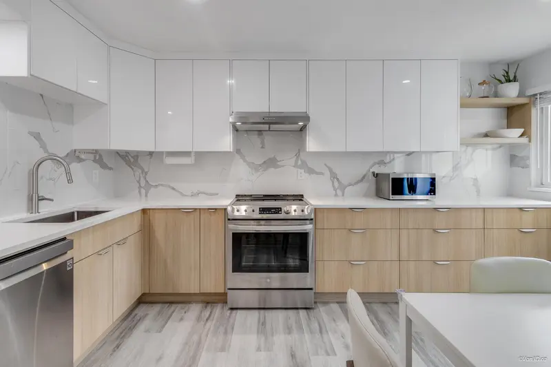 27 6100 TIFFANY BOULEVARD - photo 4 of 25