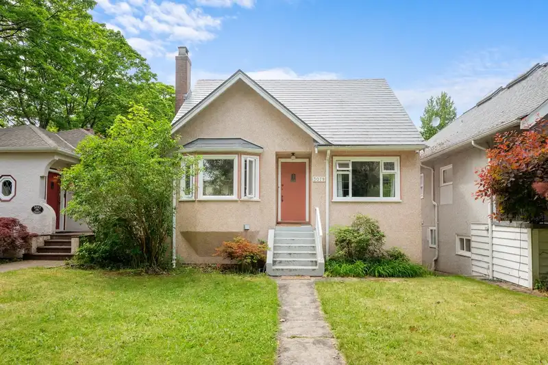 3079 CROWN STREET - photo 1 of 21