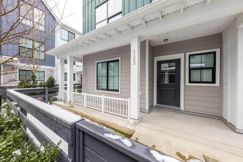 123 488 FURNESS STREET - photo 2 of 21