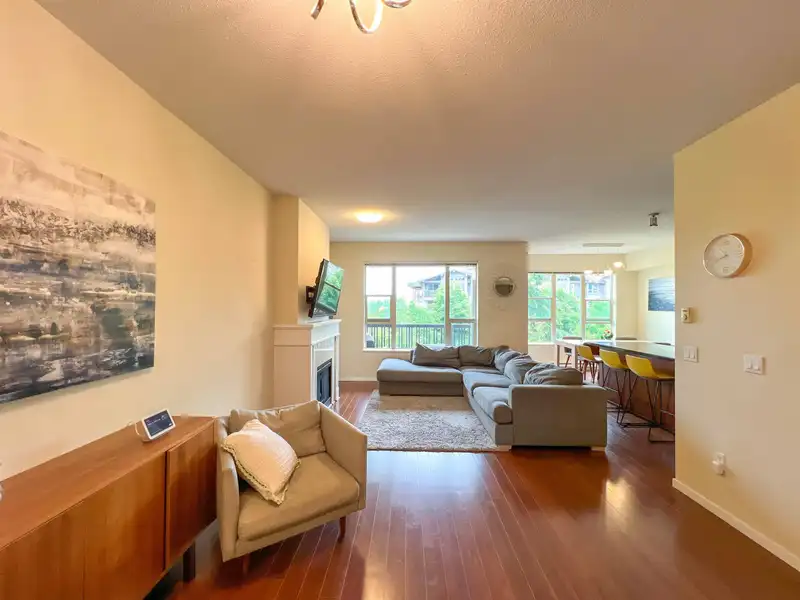 215 3105 DAYANEE SPRINGS BOULEVARD - photo 2 of 34
