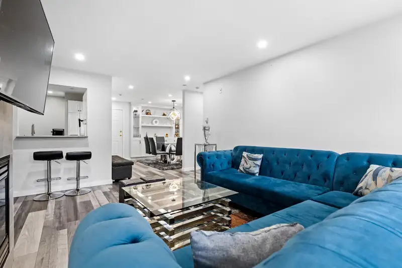 105 12125 75A AVENUE - photo 2 of 30
