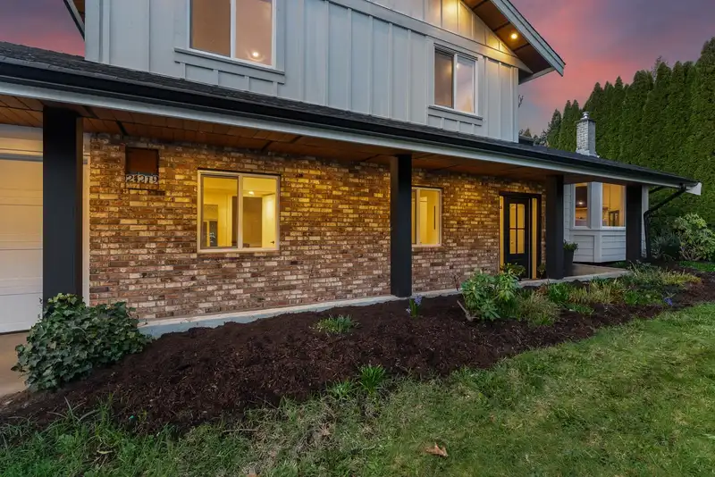 24219 54 AVENUE - photo 3 of 39