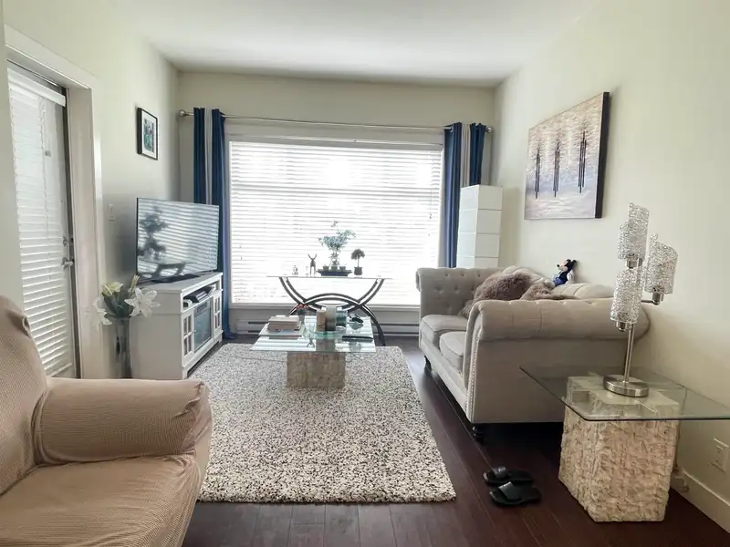 307 13468 KING GEORGE BOULEVARD - photo 2 of 22