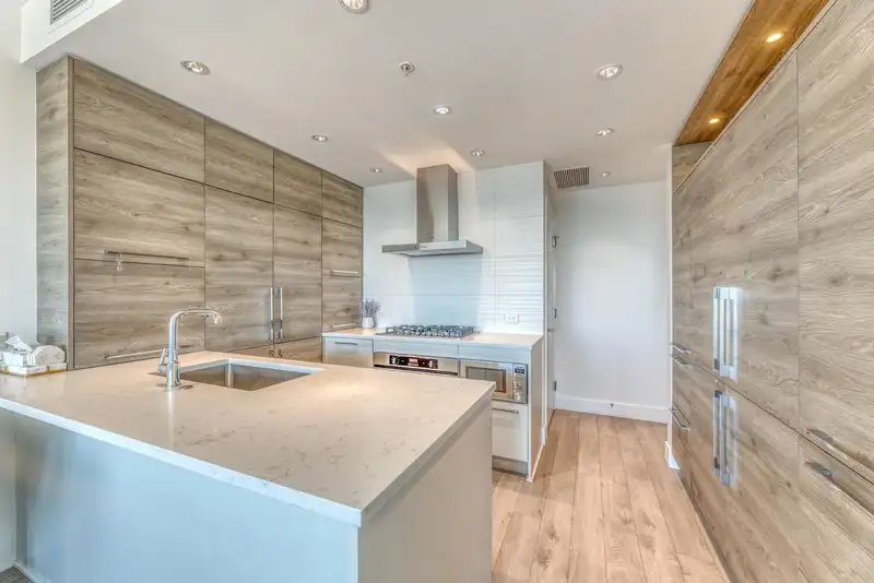 809 7303 NOBLE LANE - photo 3 of 26