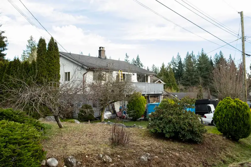 1214 CAROLE PLACE - photo 1 of 12