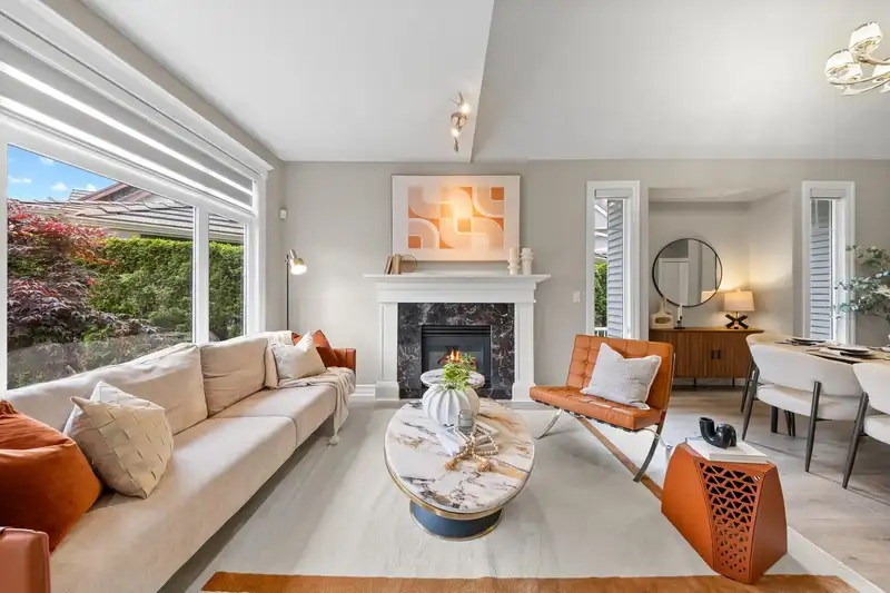 15460 36A AVENUE - photo 4 of 29