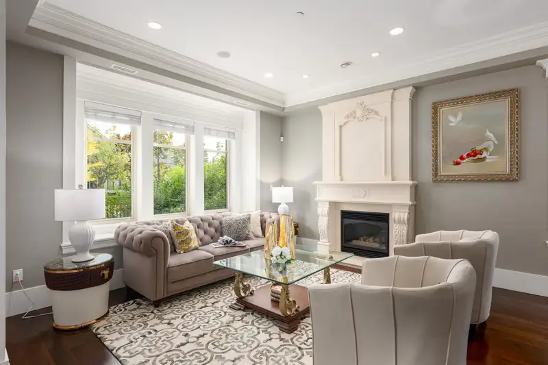 2055 W 46TH AVENUE - photo 4 of 40