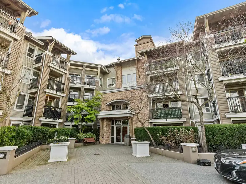 322 8915 202 STREET - photo 1 of 18