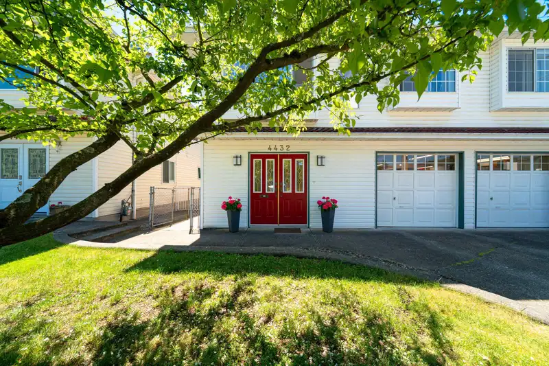 4432 GRAVELEY STREET - photo 1 of 39