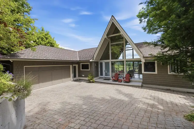 820 YOUNETTE DRIVE - photo 1 of 35