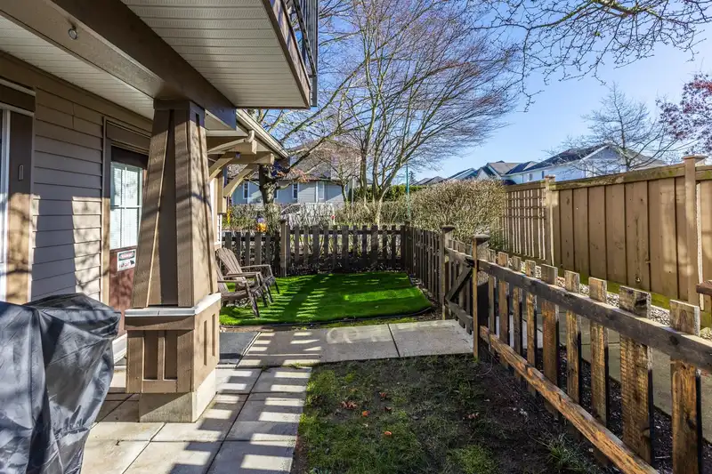 23 7155 189 STREET - photo 4 of 40