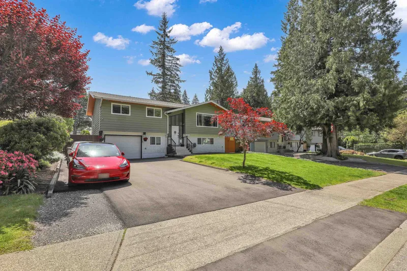 19654 47 AVENUE - photo 1 of 25