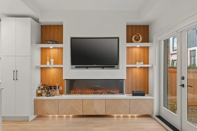 137 535 E 2ND STREET - photo 3 of 25